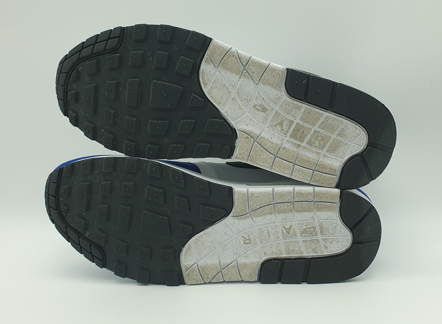 *TOP* 2023 Nike Air Max 1 Gr. UK 9 / EUR 44