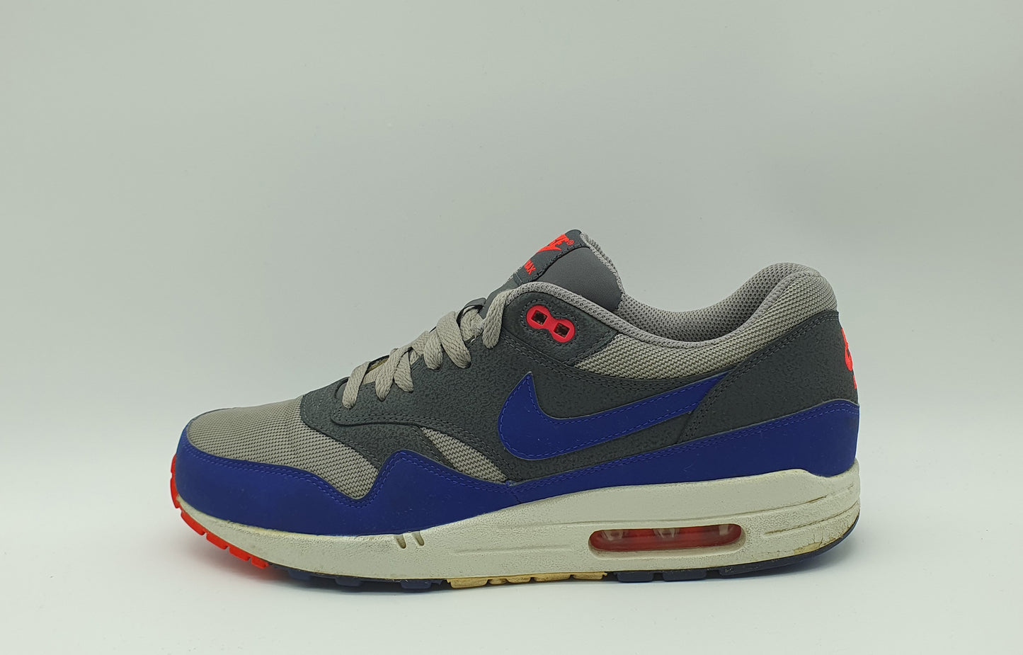 2012 Nike Air Max 1 Ultramarine Dark Grey Gr. UK 9 / EUR 44