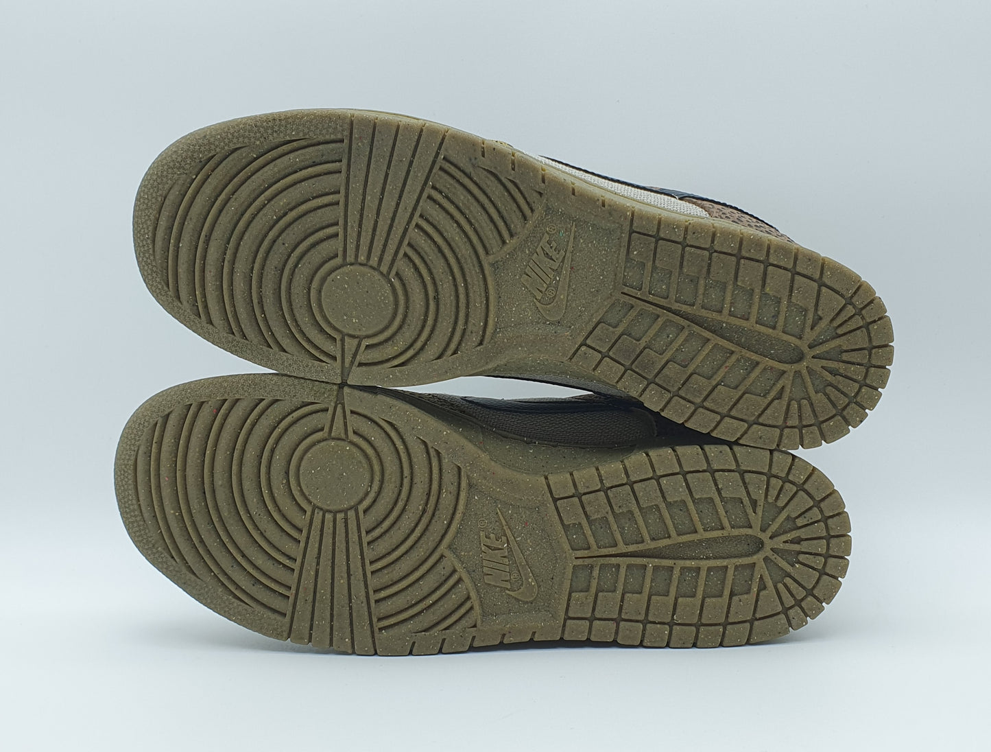 *VGC* 2022 Nike Dunk Low Safari 'Golden Moss' UK 9.5 / EUR 44.5