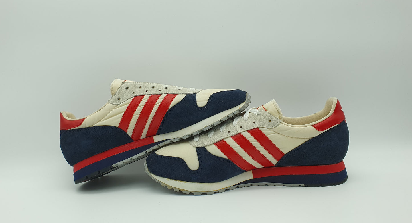 *NEU* Vintage 1980er Adidas Centaur Running UK 10 / EUR 44 2/3