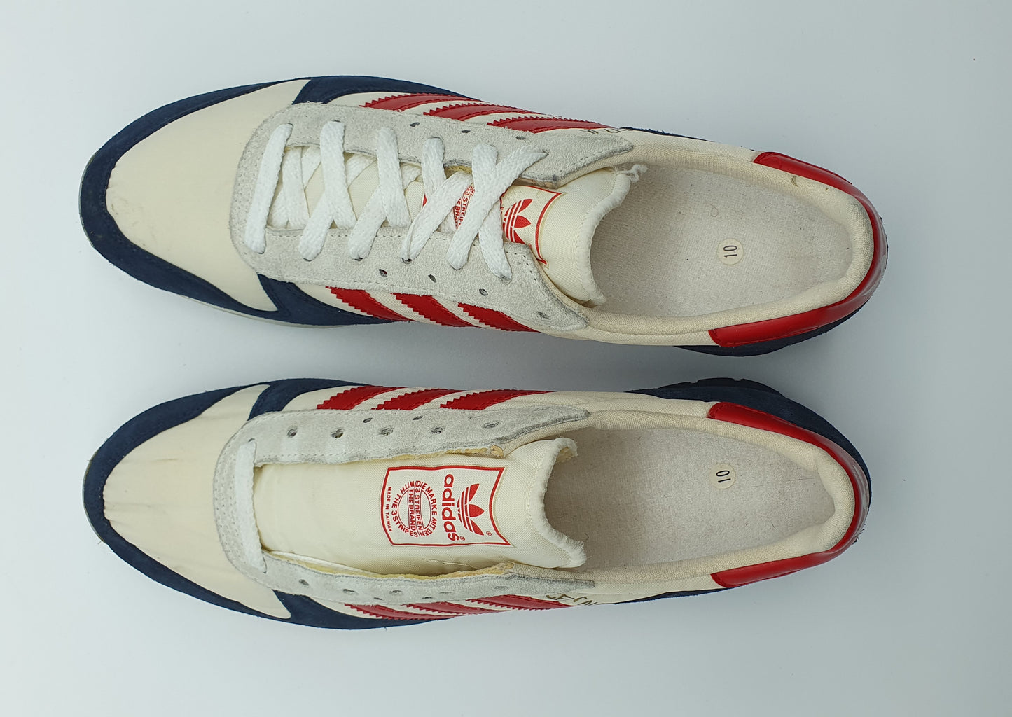 *NEU* Vintage 1980er Adidas Centaur Running UK 10 / EUR 44 2/3