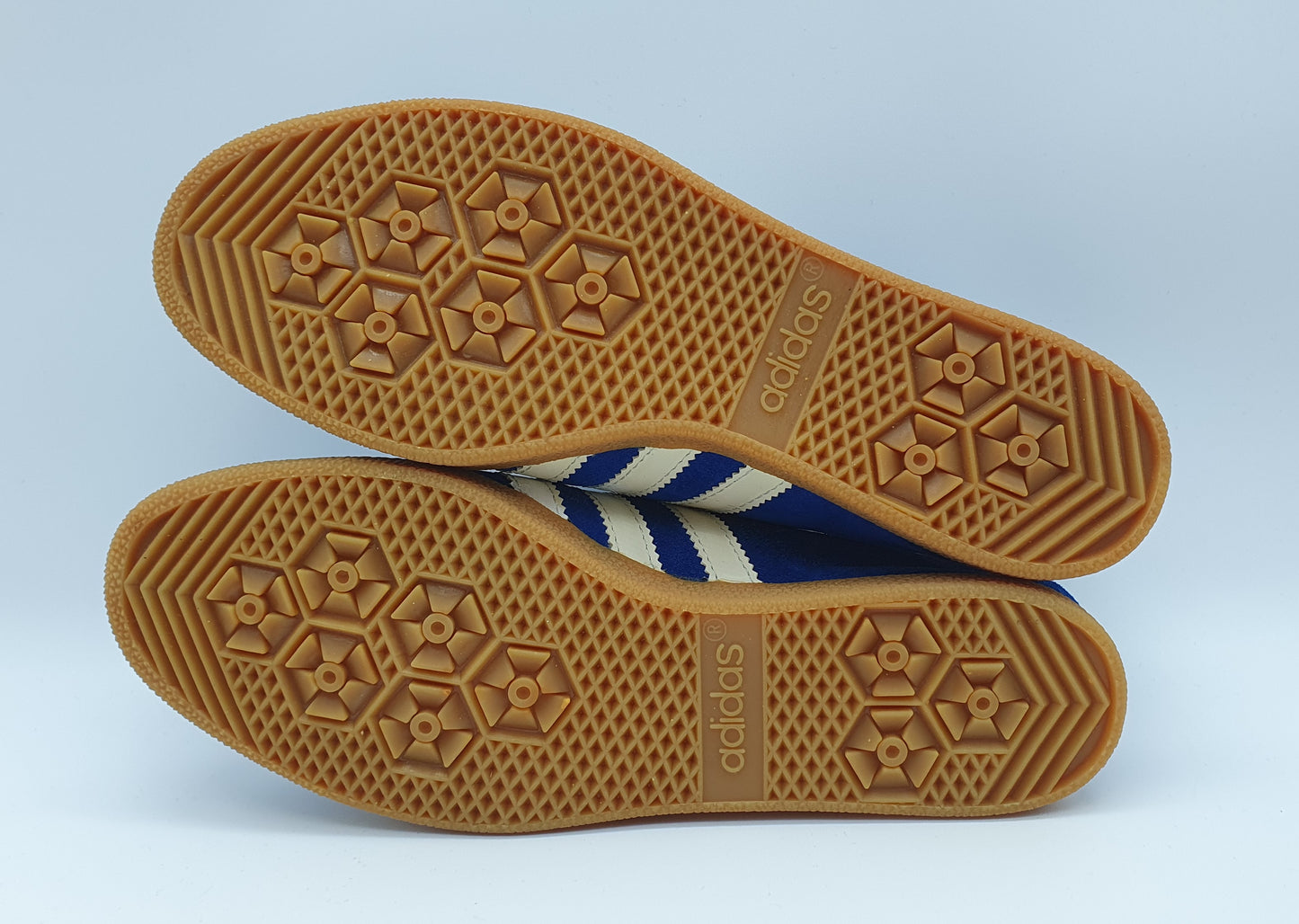 *NEW* Vintage 1970s / 1980s Adidas Cologne UK 9.5 / EUR 44