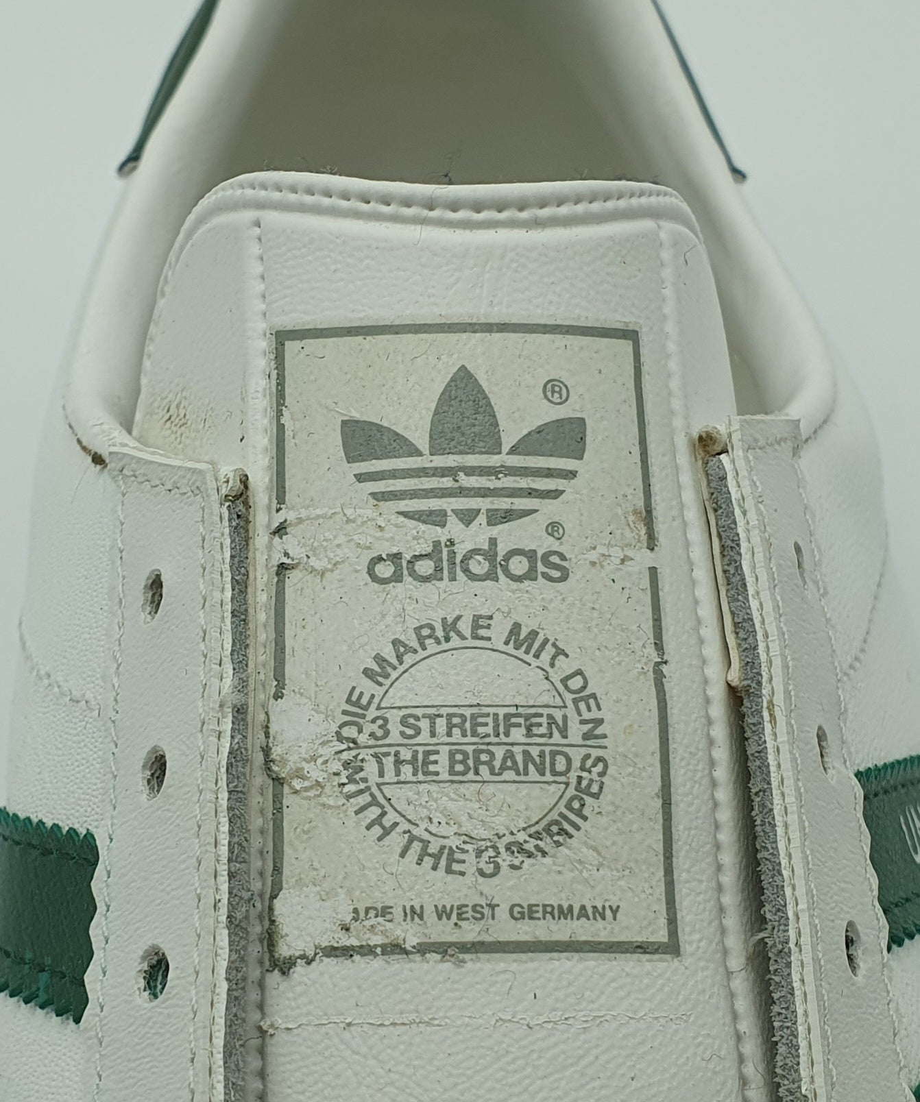 *NEW* Vintage 1980s Adidas Universal with green stripes UK 11 / EUR 46