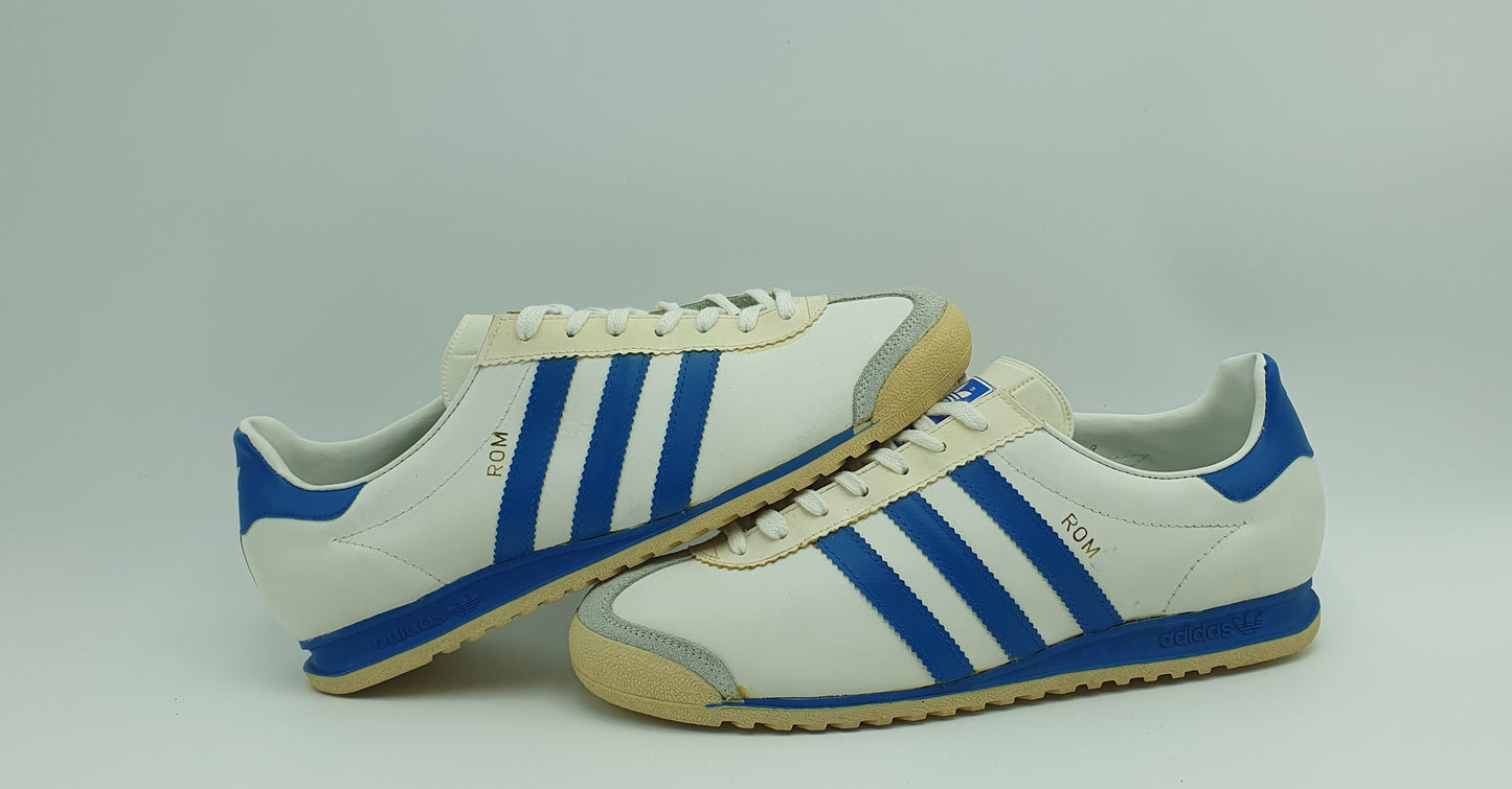 *NEU* Vintage 1980er Adidas Rom mit blauen Streifen UK 9 / EUR 43 1/3