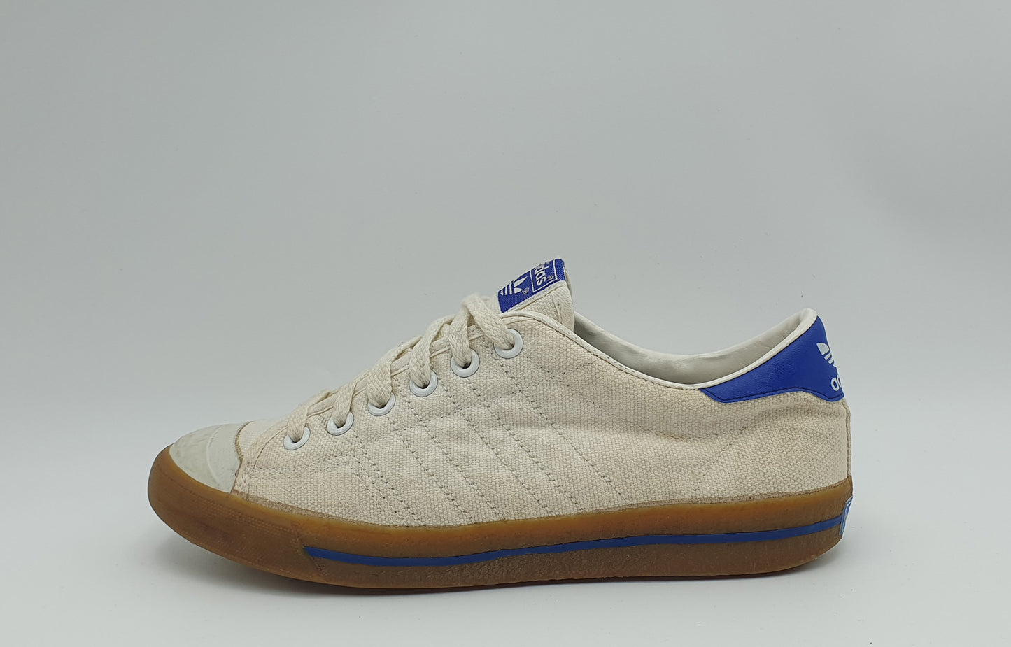 Vintage 1980s Adidas Adicourt Indoor UK 8.5 / EUR 42 2/3