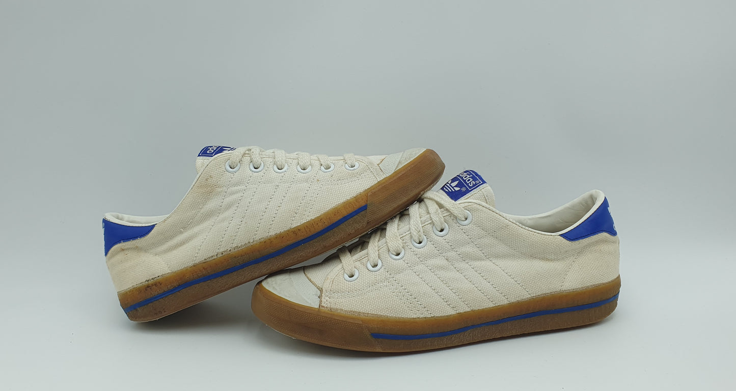 Vintage 1980s Adidas Adicourt Indoor UK 8.5 / EUR 42 2/3