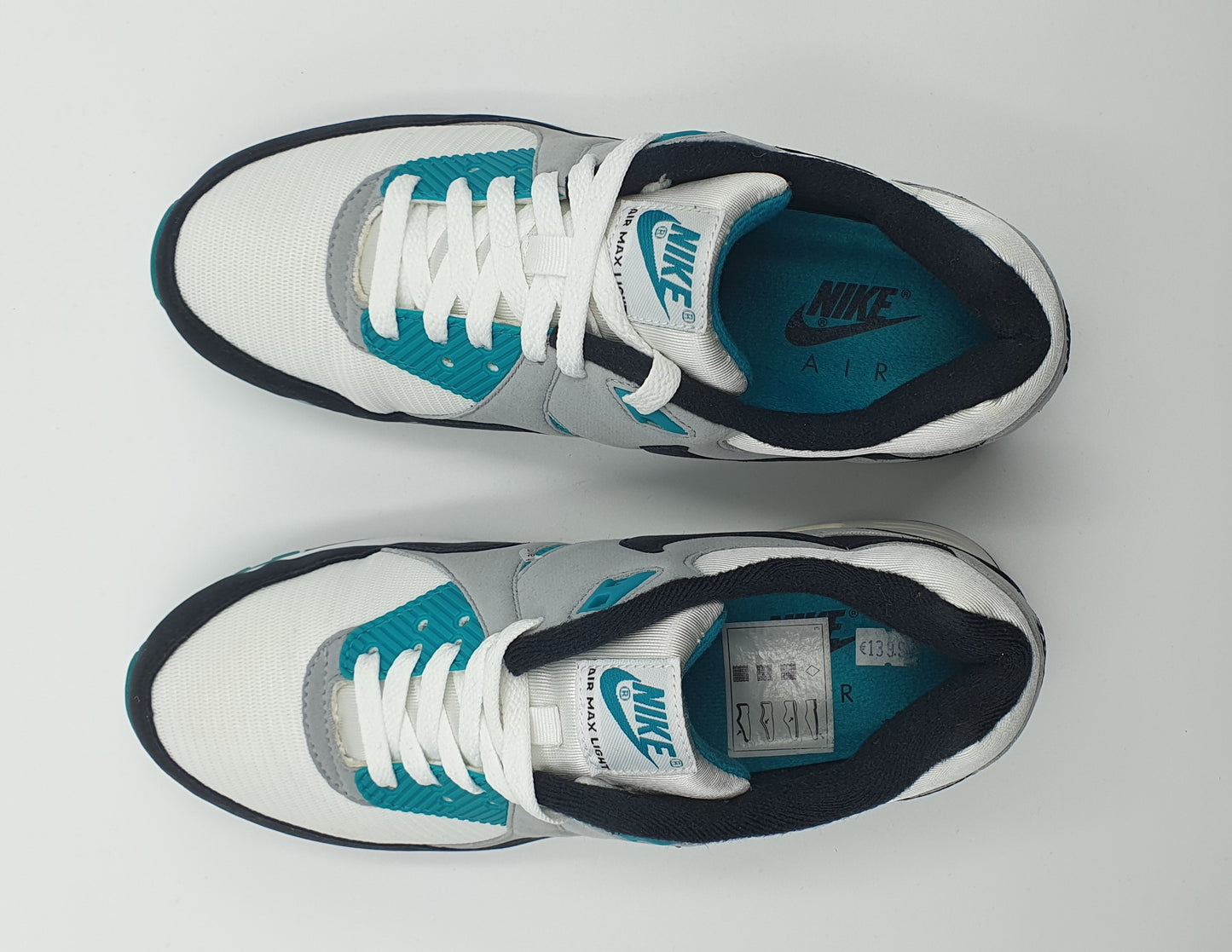 *LIKE NEW* 2019 Nike Air Max Light Retro OG 'Spirit Teal' UK 7.5 / EUR 42