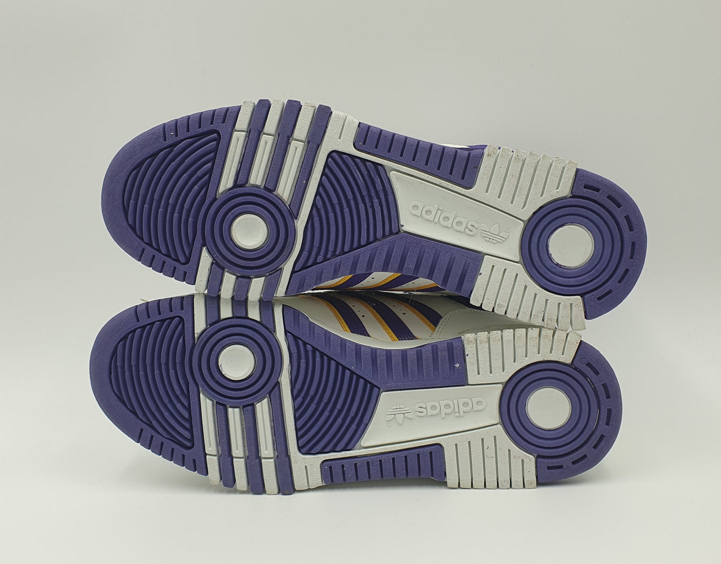 *NEU* Vintage 1980er Adidas Connector Hi Lakers UK 9,5 / EUR 44