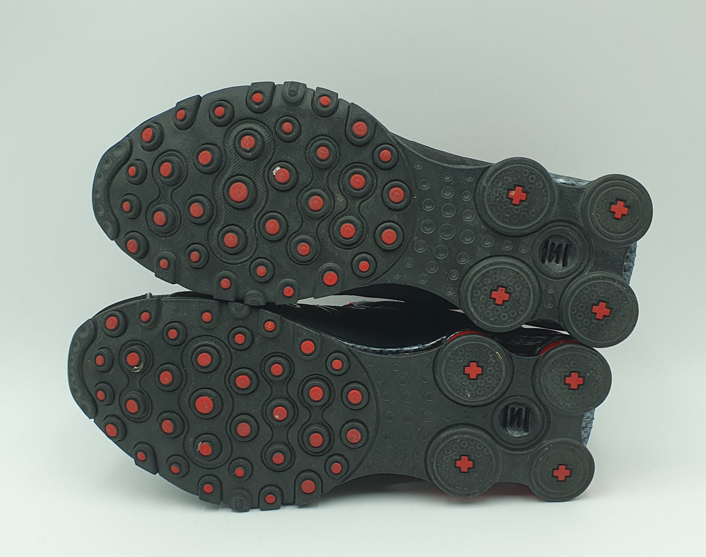*VGC* 2012 Nike Shox NZ EU black / red UK 7.5 / EUR 42
