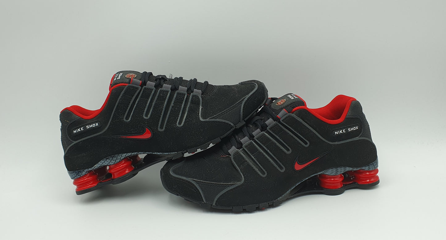 *VGC* 2012 Nike Shox NZ EU black / red UK 7.5 / EUR 42