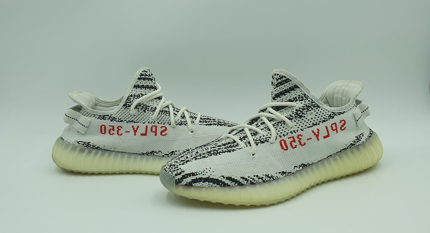 *VGC* 2018 Adidas Yeezy Boost 350 V2 'Zebra' UK 10.5 / EUR 45 1/3