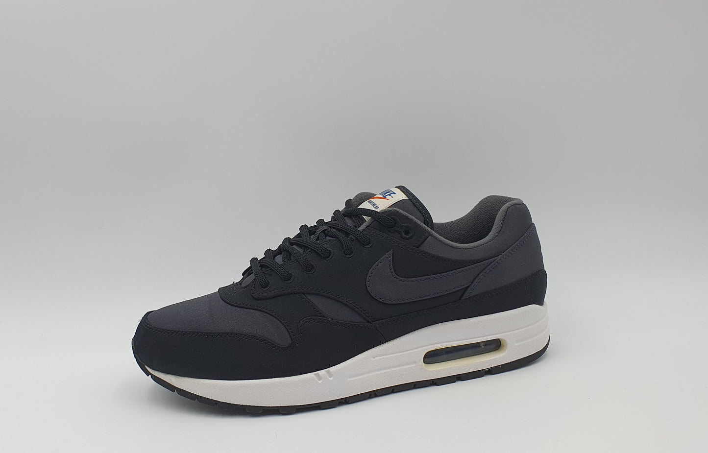 *LIKE NEW* 2017 Nike Air Max 1 'Satin Pack' Black UK 9 / EUR 44