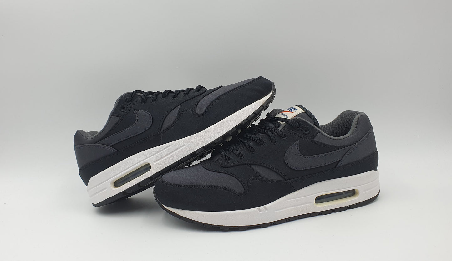*LIKE NEW* 2017 Nike Air Max 1 'Satin Pack' Black UK 9 / EUR 44