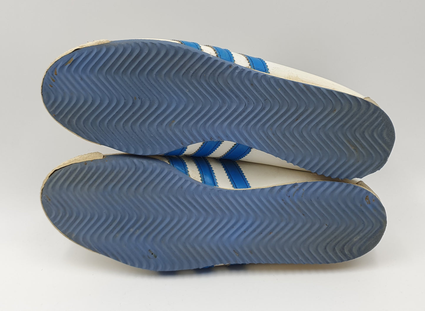 *VGC* Vintage 1960s Adidas Rome Western Germany UK 10 / EUR 44 2/3