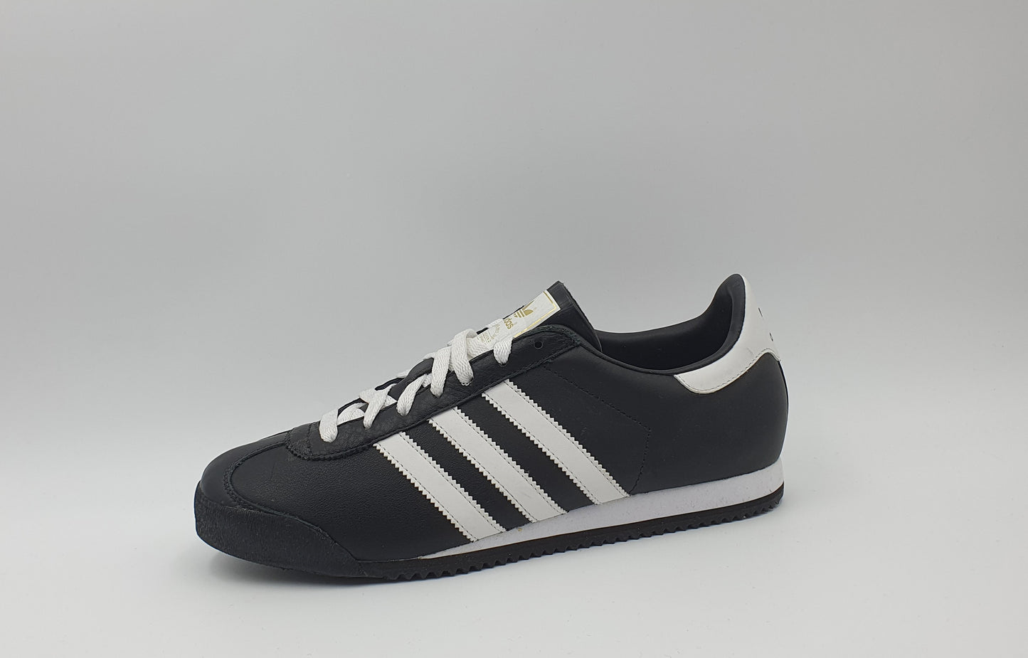 *NEW* 2009 Adidas Kick 2 Black UK 9 / EUR 43 1/3
