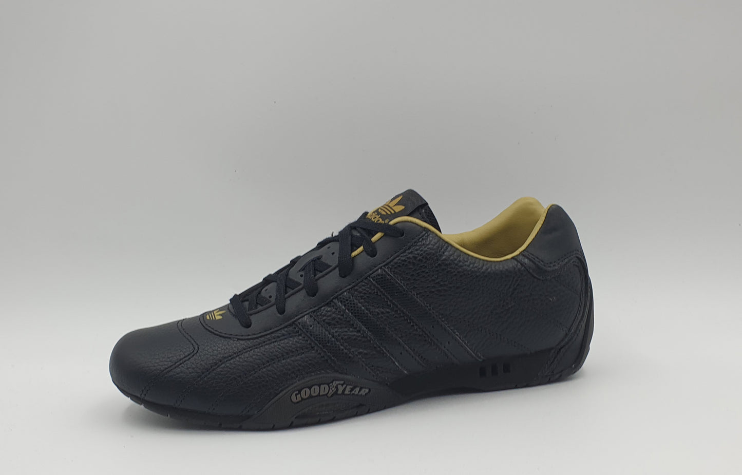 *LIKE NEW* 2008 Adidas Adi Racer Low Good Year Black UK 9.5 / EUR 44