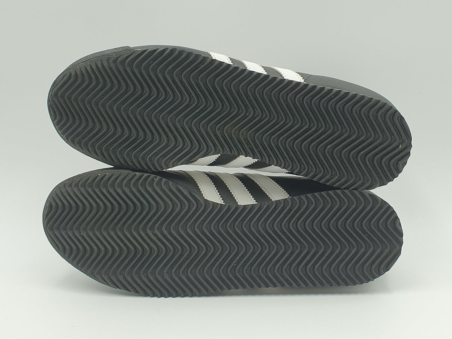 *VGC* 2009 Adidas Kick 2 Black UK 9 / EUR 43 1/3