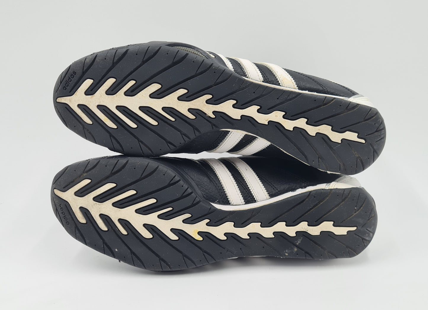 *TOP* 2011 Adidas Adi Racer Low Good Year Schwarz Gr. UK 12 / EUR 47 1/3