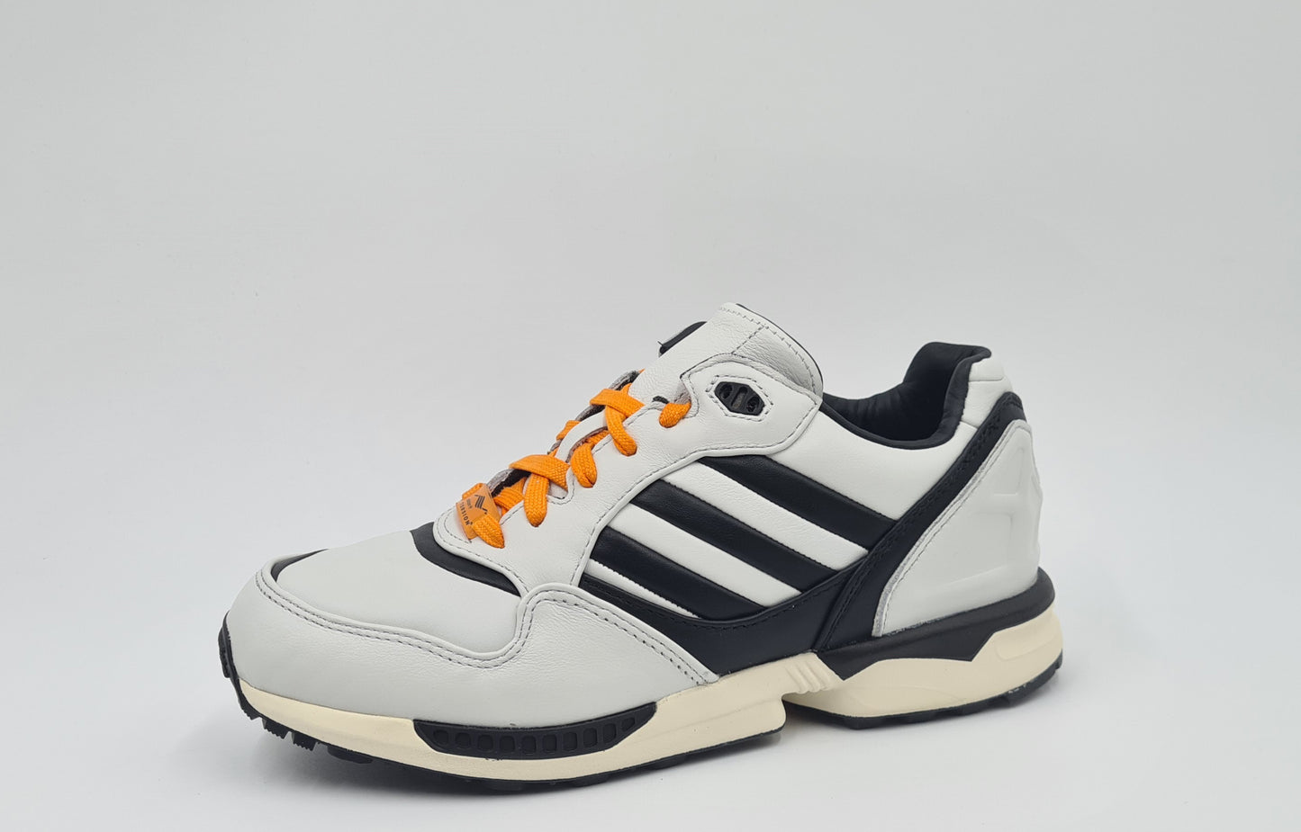 *BNIB* 2020 Adidas ZX 6000 Juventus Turin size UK 7.5 / EUR 41 1/3