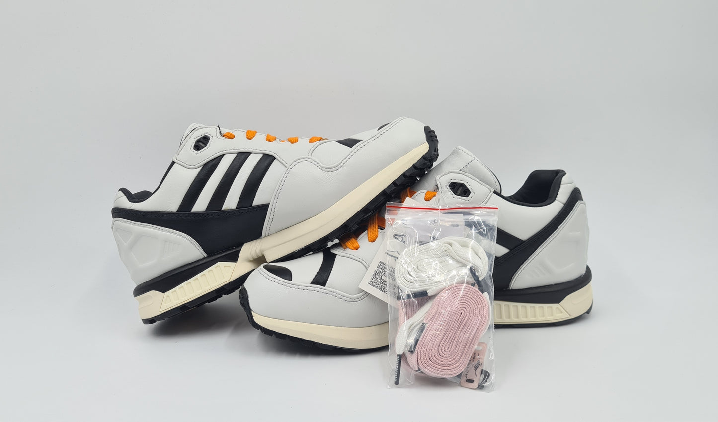 *BNIB* 2020 Adidas ZX 6000 Juventus Turin size UK 7.5 / EUR 41 1/3