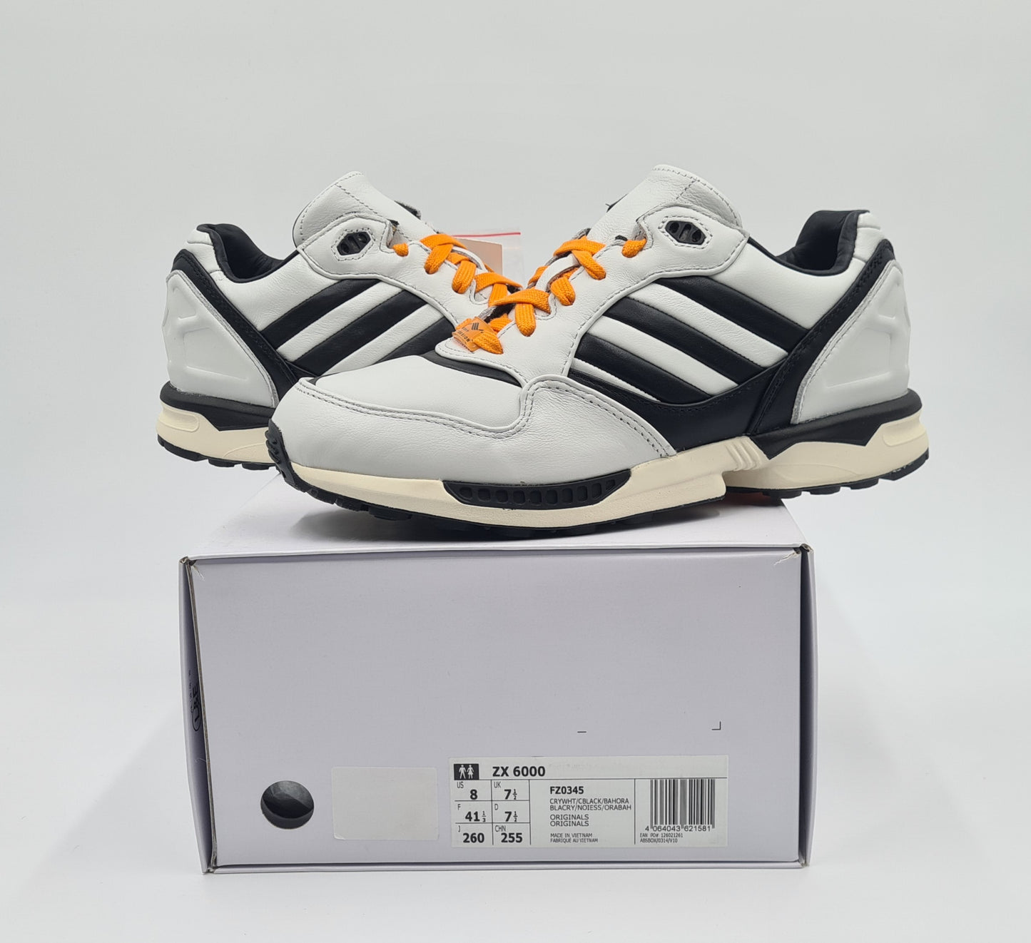 *BNIB* 2020 Adidas ZX 6000 Juventus Turin size UK 7.5 / EUR 41 1/3