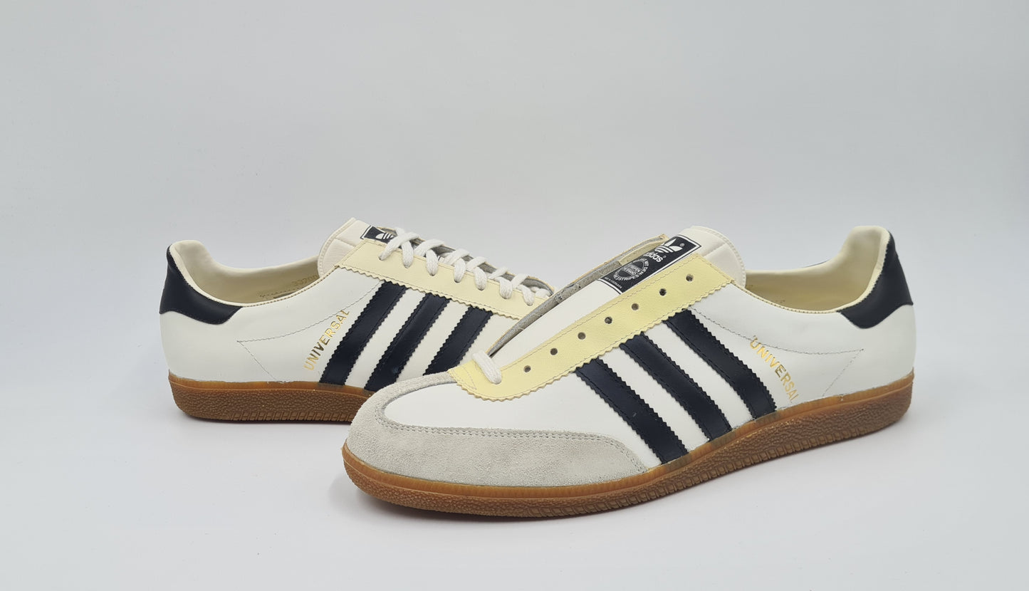 *NEW* Vintage 1980s Adidas Universal with black stripes UK 11.5 / EUR 46 2/3