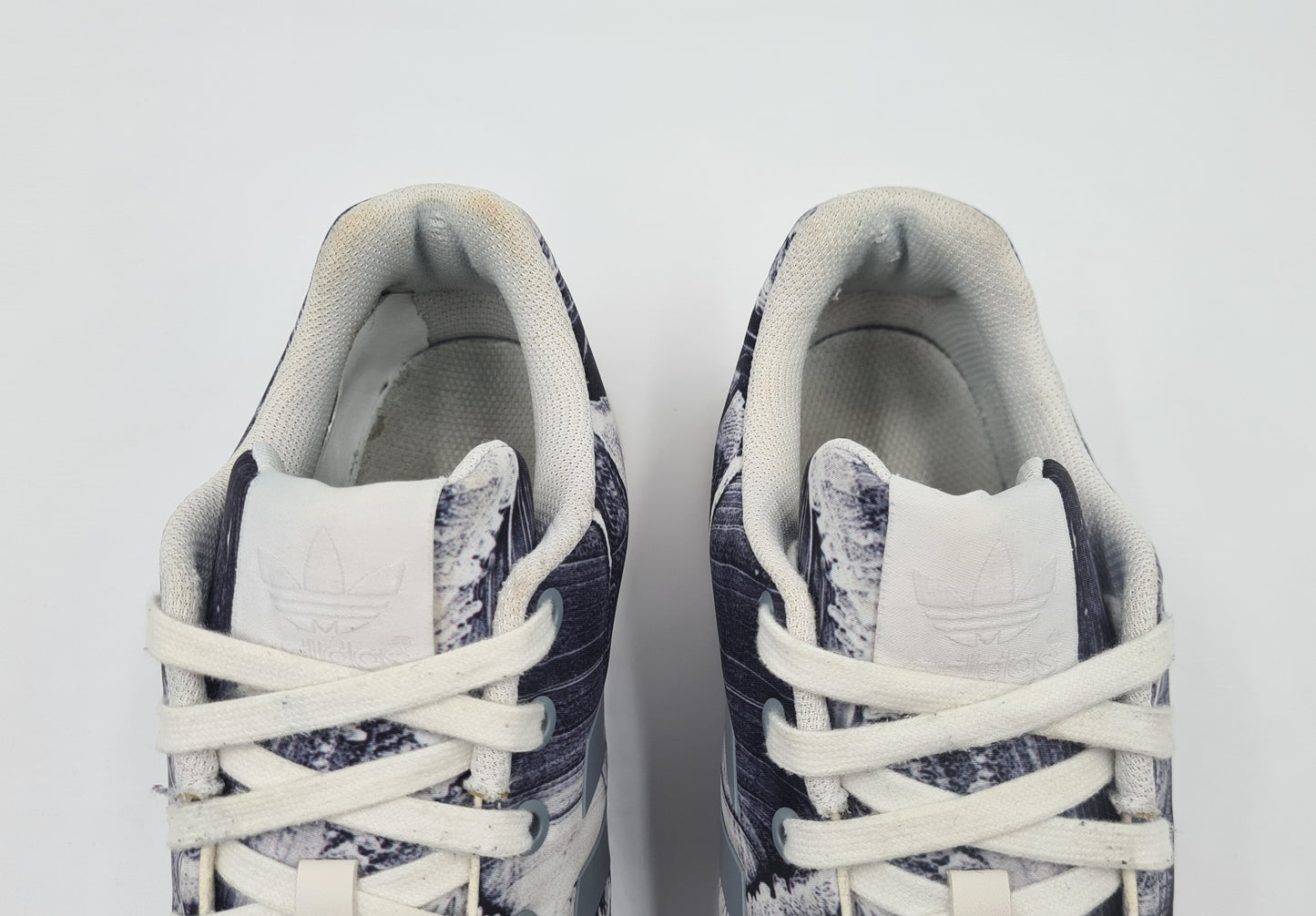 2014 Adidas ZX Flux gray UK 9.5 / EUR 44