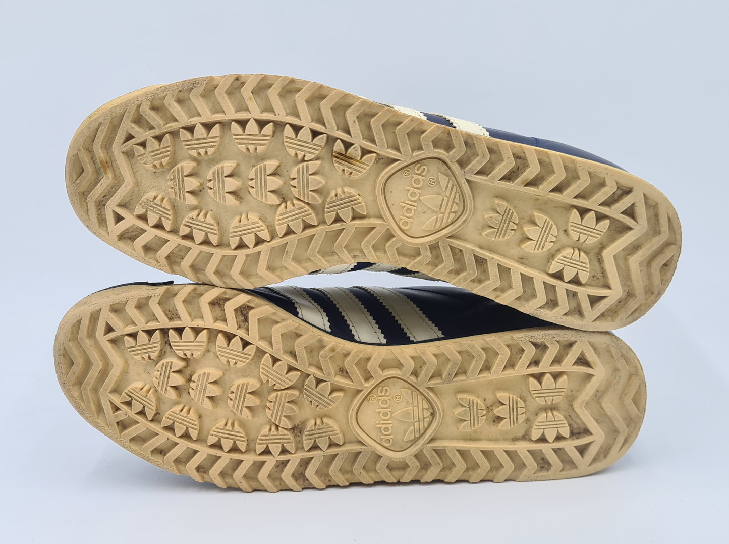 *VGC* Vintage 1980s Adidas Rom 2000 UK 7.5 / EUR 41 1/3