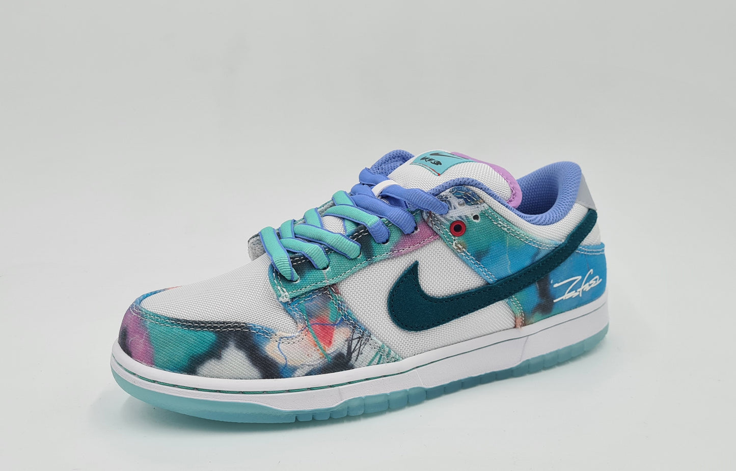 *BNIB* Nike SB Dunk Low X Futura Laboratories Bleached Aqua Size UK 6.5 / EUR 40.5