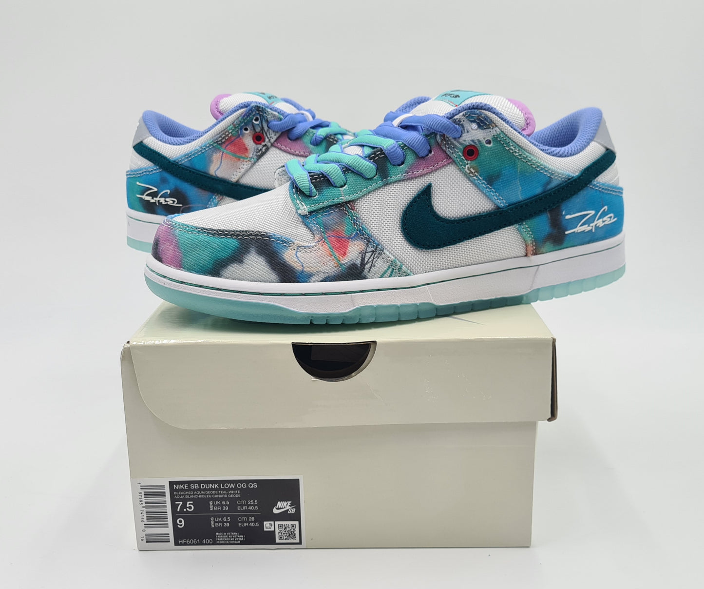 *BNIB* Nike SB Dunk Low X Futura Laboratories Bleached Aqua Size UK 6.5 / EUR 40.5