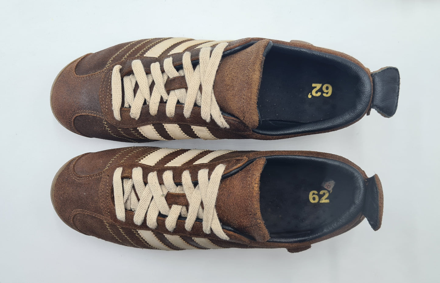*VGC* Vintage 2009 Adidas Chile 62 Brown UK 9 / EUR 43 1/3