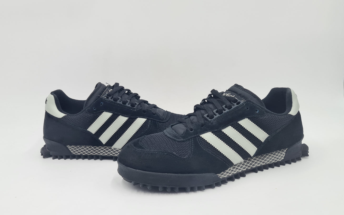 *NEU* 2000 Adidas Marathon TR Schwarz UK 10,5 / EUR 45 1/3