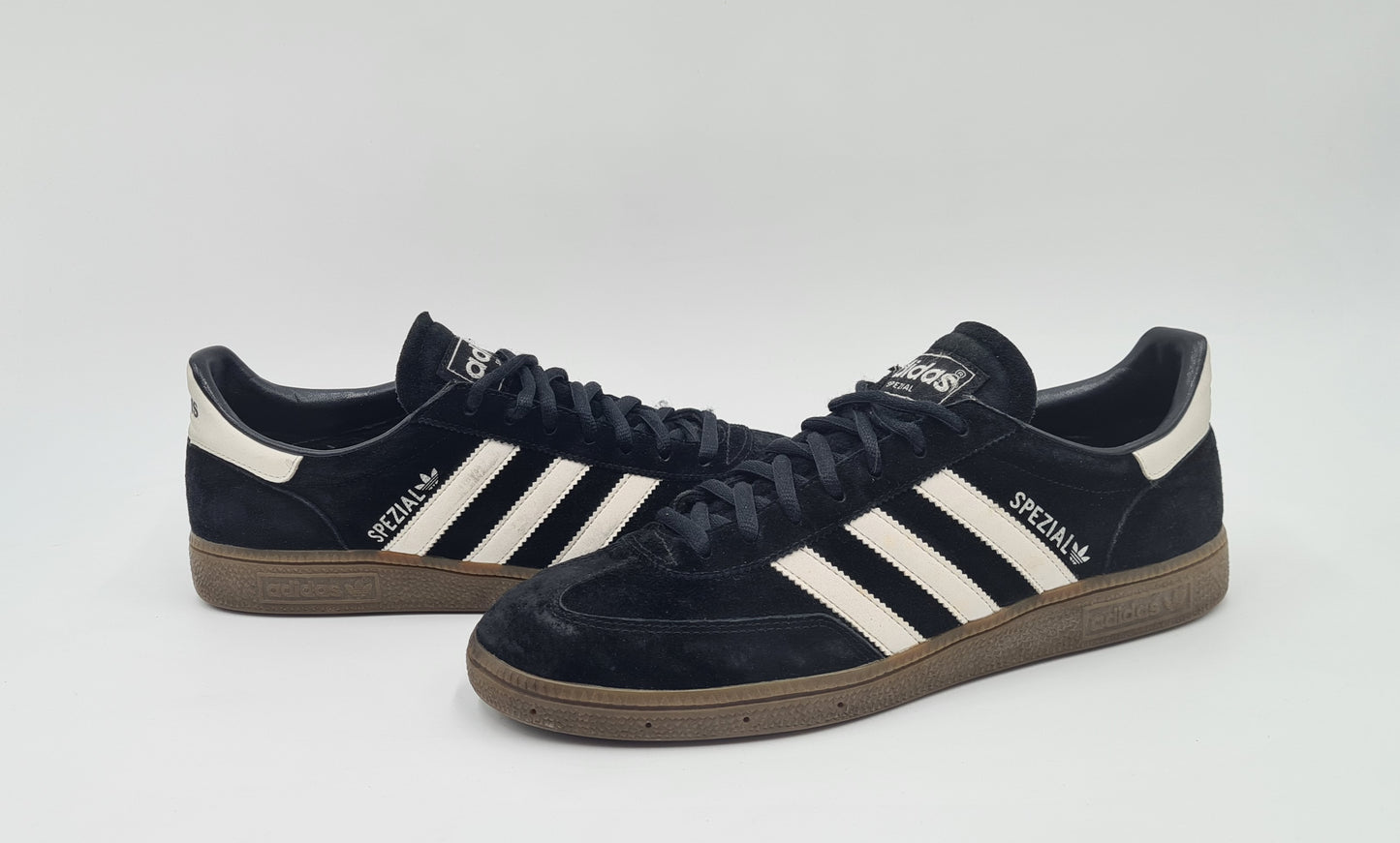 *Guter Zustand* 2011 Adidas Handball Spezial Schwarz Gr. UK 9,5 / EUR 44