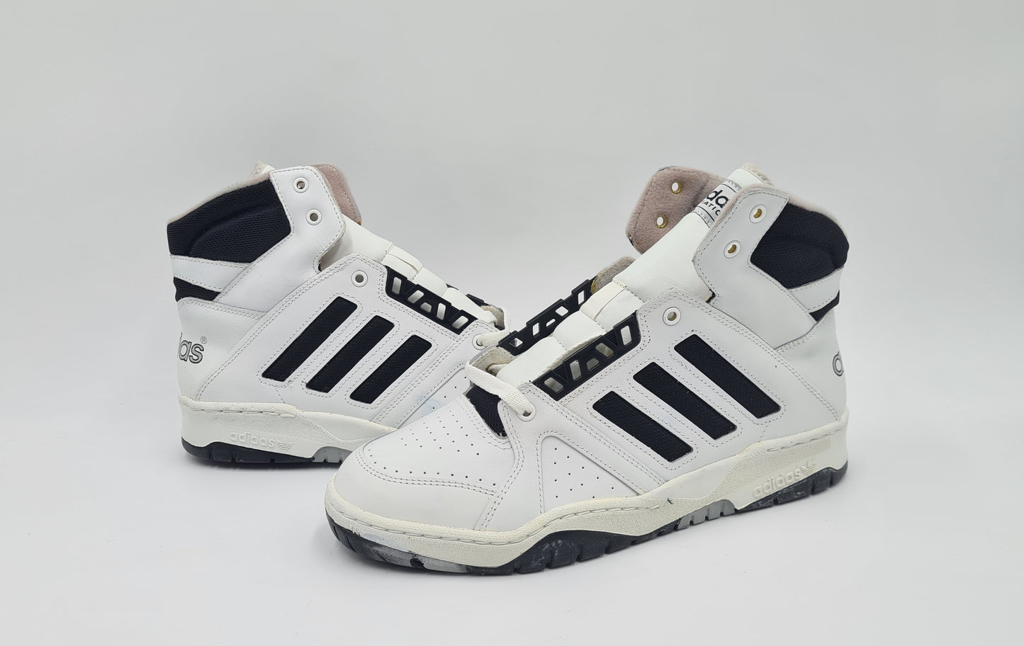 *NEU* Vintage 1980er Adidas Association Hi UK 8 / EUR 42