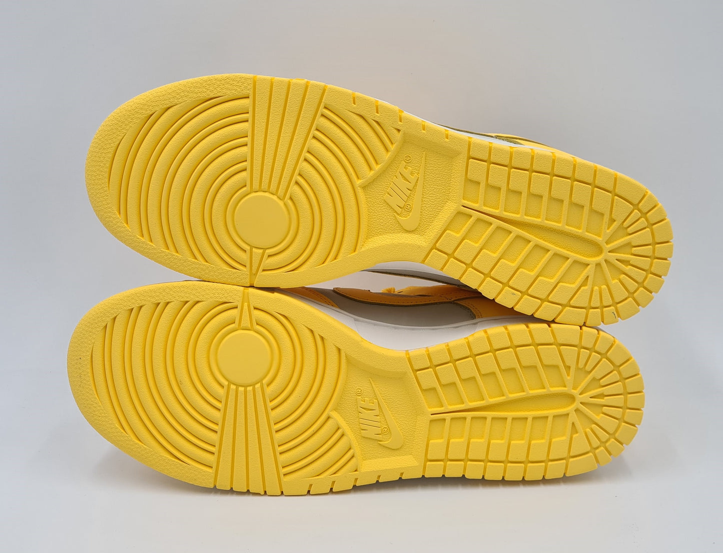 *NEU* 2022 Nike Dunk Low Zitronengelb Gelb Gr. UK 9,5 / EUR 44,5