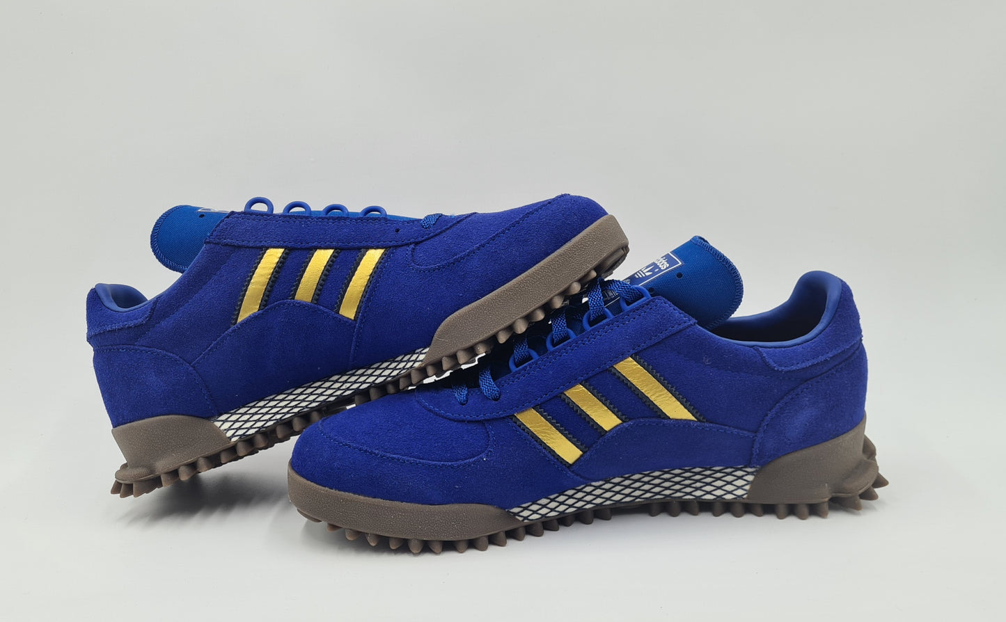 *LIKE NEW* 2022 Adidas Marathon TR 'World Cup Moments' UK 10 / EUR 44 2/3