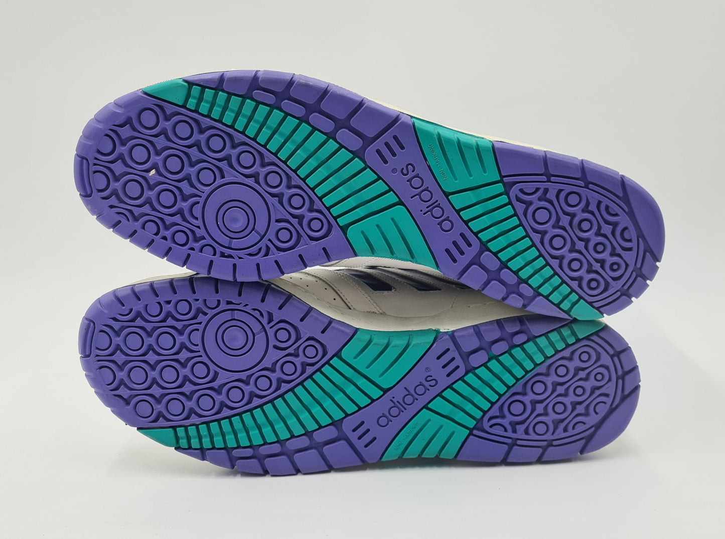 *BNIB* Vintage 1980s Adidas Association Hi UK 10 / EUR 44 2/3