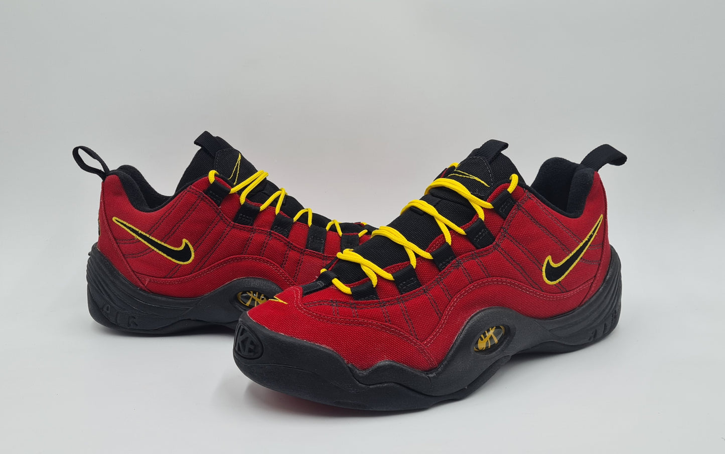 *NEU* Vintage 1996 Nike Air B-Que UK 11 / EUR 46