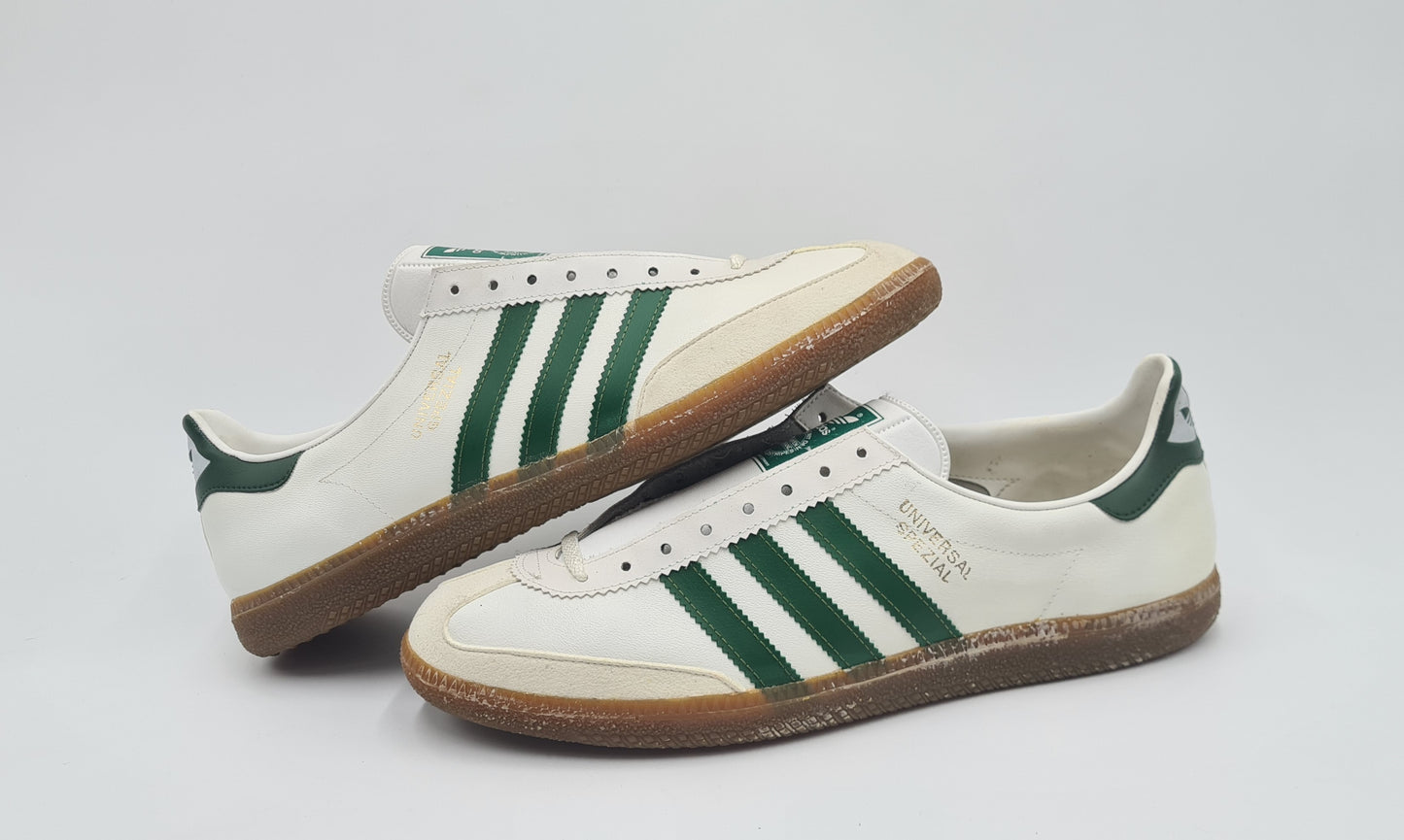 *NEU* Vintage 1980er Adidas Universal Spezial mit grünen Streifen UK 11,5 / EUR 46 2/3