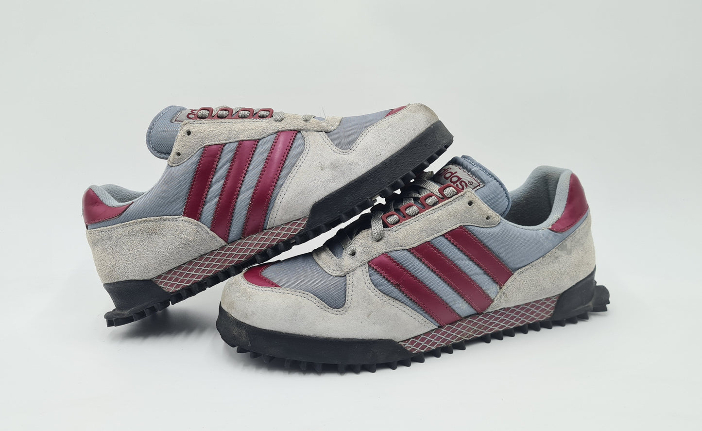 2002 Adidas Marathon TR Weiß Rot UK 10 / EUR 44 2/3
