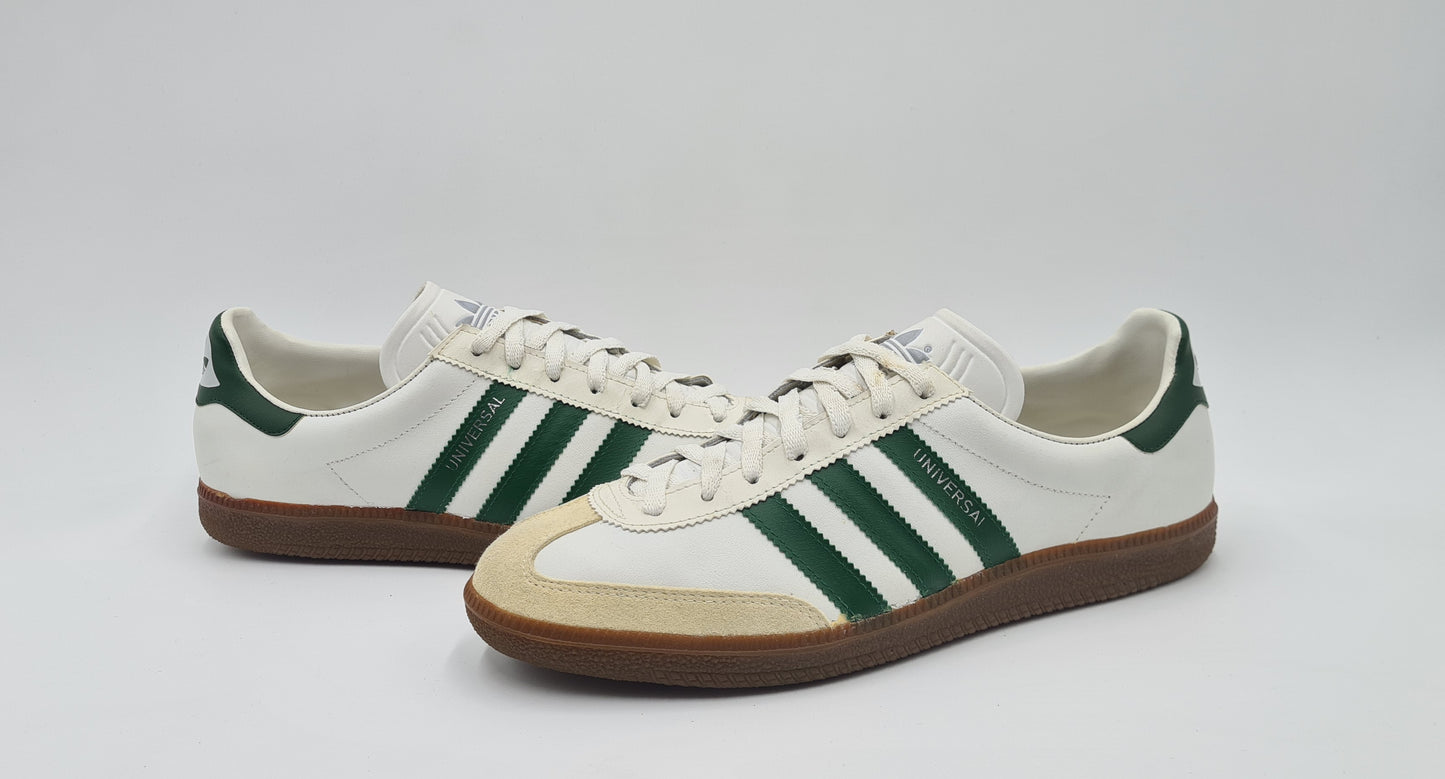 *TOP* Vintage 1980er Adidas Universal mit grünen Streifen UK 8,5 / EUR 42 2/3