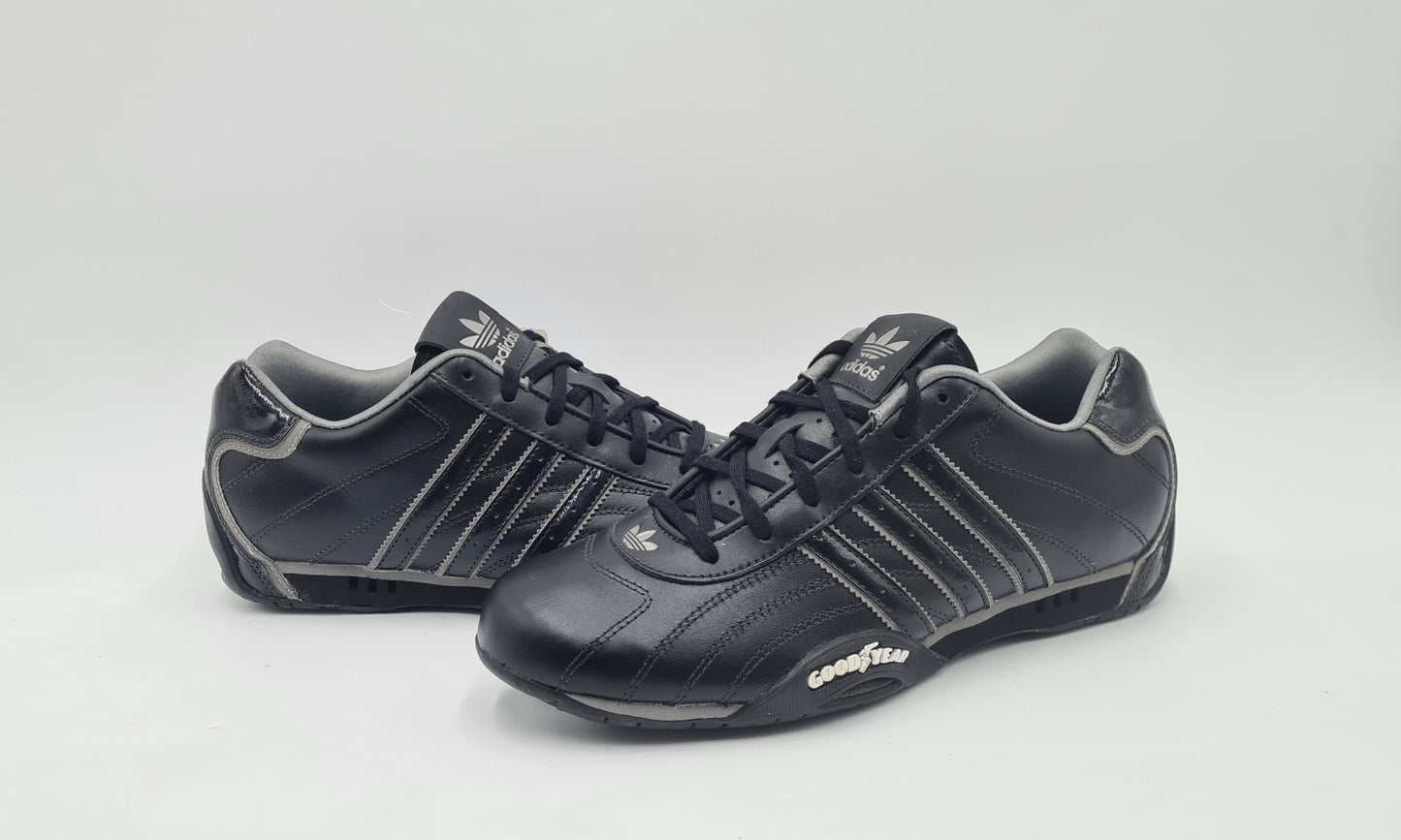 *NEU* 2010 Adidas Adi Racer Low Good Year Schwarz Gr. UK 7,5 / EUR 41 1/3