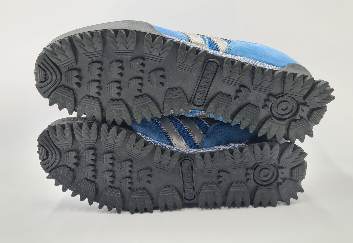 *WIE NEU* 2011 Adidas Marathon TR Retro Blau UK 10 / EUR 44 2/3