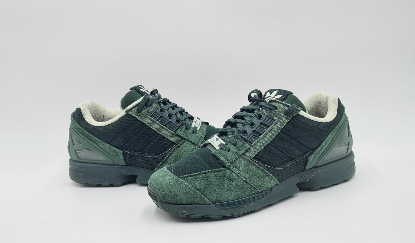 *Guter Zustand* 2022 Adidas ZX 8000 Parley 'Shadow Green' Gr. UK 7,5 / EUR 41 1/3