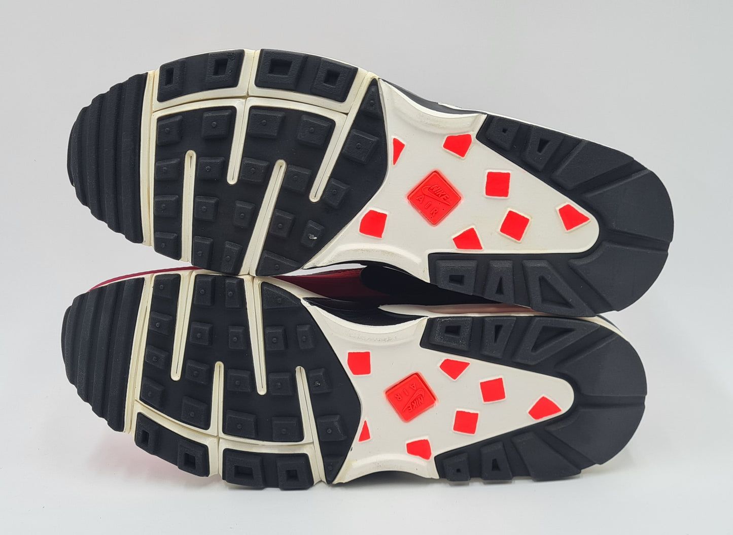 *NEU* 2013 Nike Air Classic BW Gen 2 Gr. UK 8 / EUR 42,5