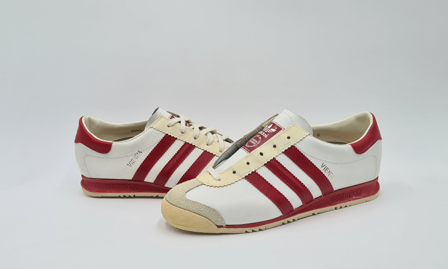 *NEU* Vintage 1970er Adidas Vienna Yugoslavia UK 6 / EUR 39 1/3