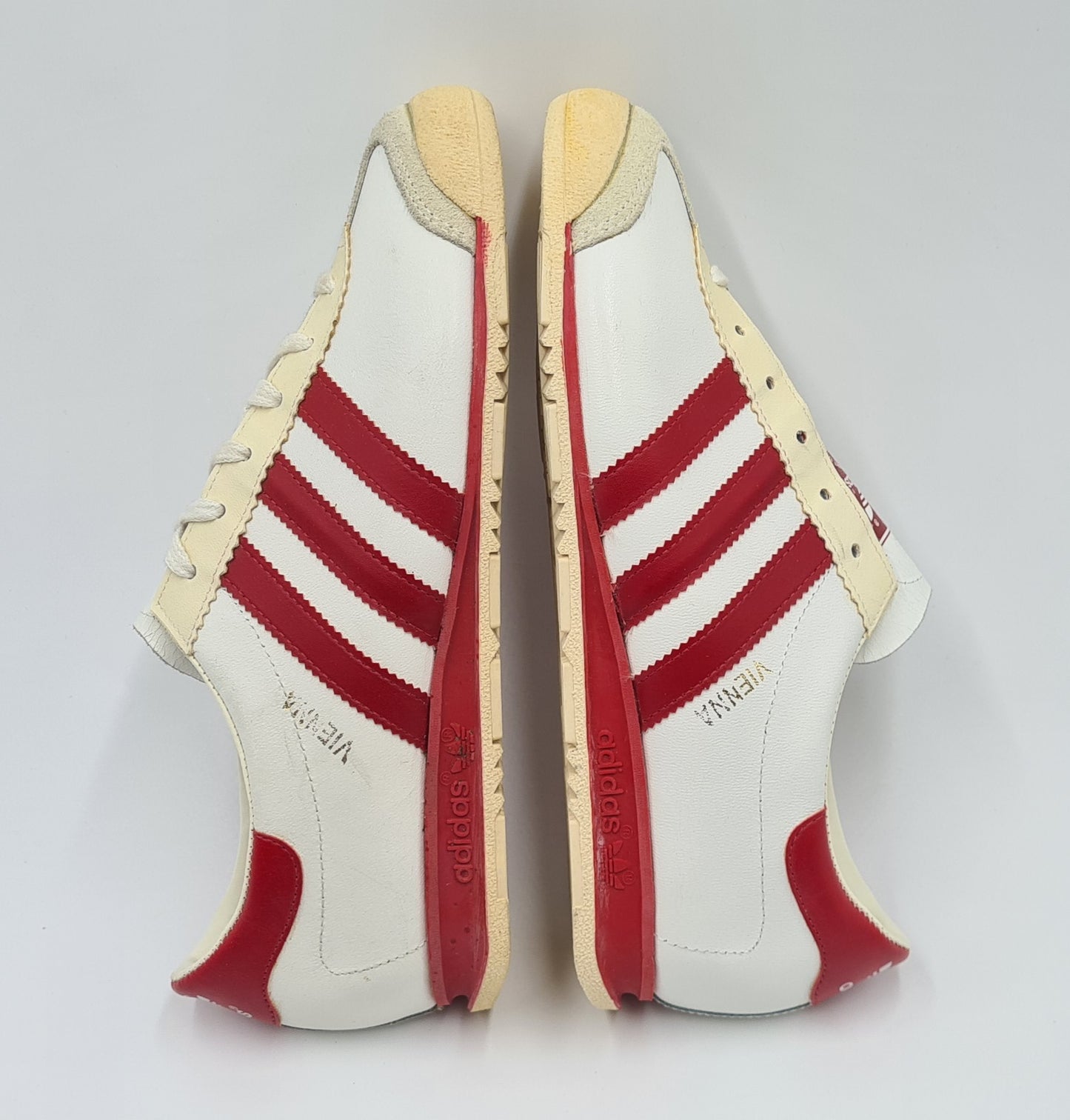 *NEW* Vintage 1970s Adidas Vienna Yugoslavia UK 6 / EUR 39 1/3