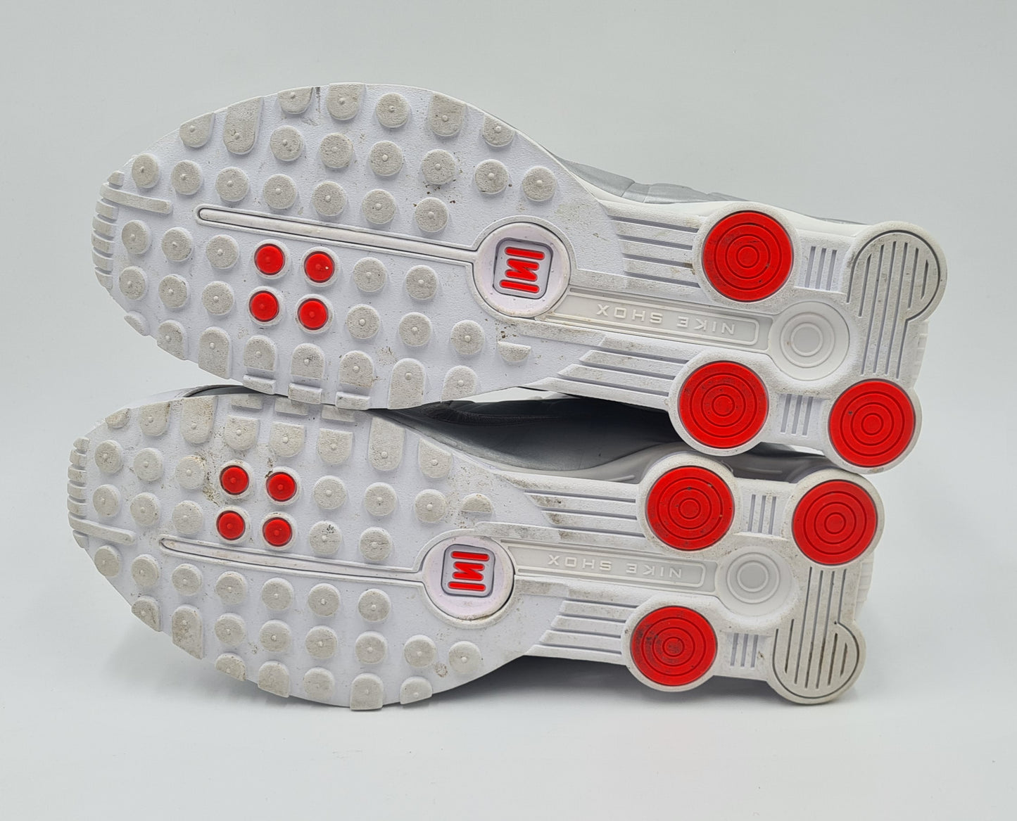*TOP* 2019 Nike Shox R4 weiß silber Gr. UK 9,5 / EUR 44,5