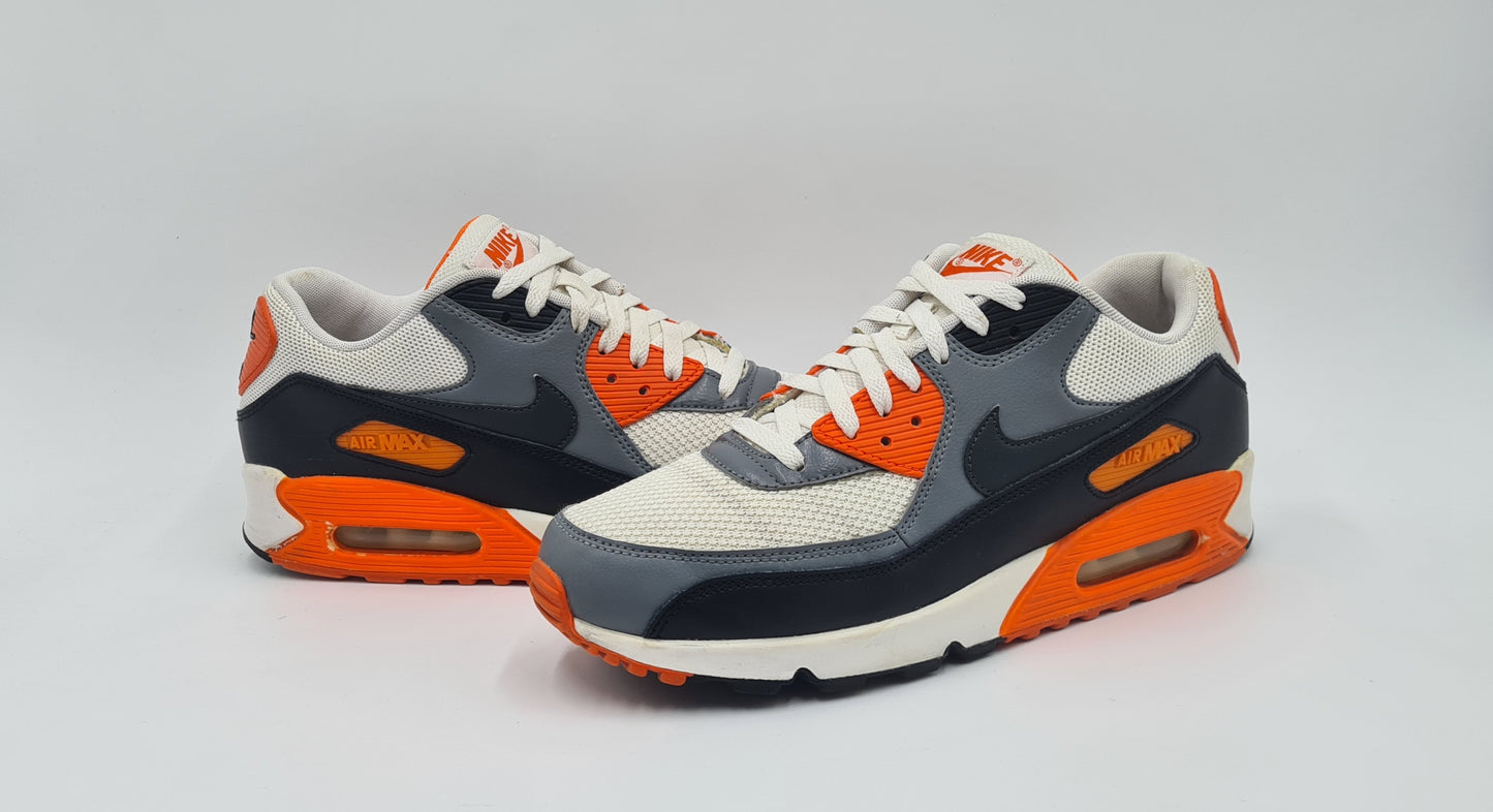 *GUTER ZUSTAND* 2015 Nike Air Max 90 Essential Gr. UK 10,5 / EUR 45,5