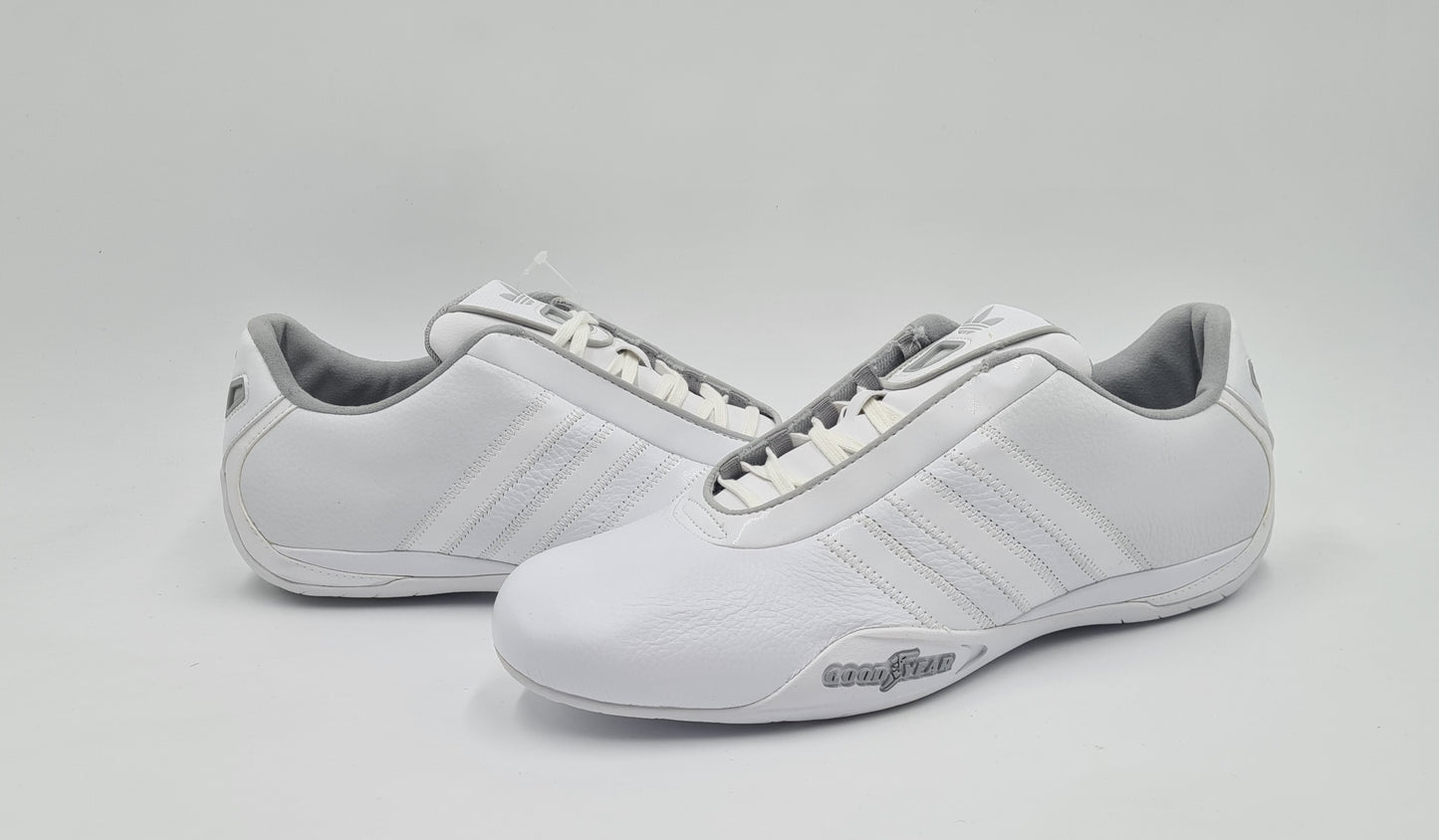 *NEU* 2008 Adidas Goodyear Race Weiß Gr. UK 10 / EUR 44 2/3